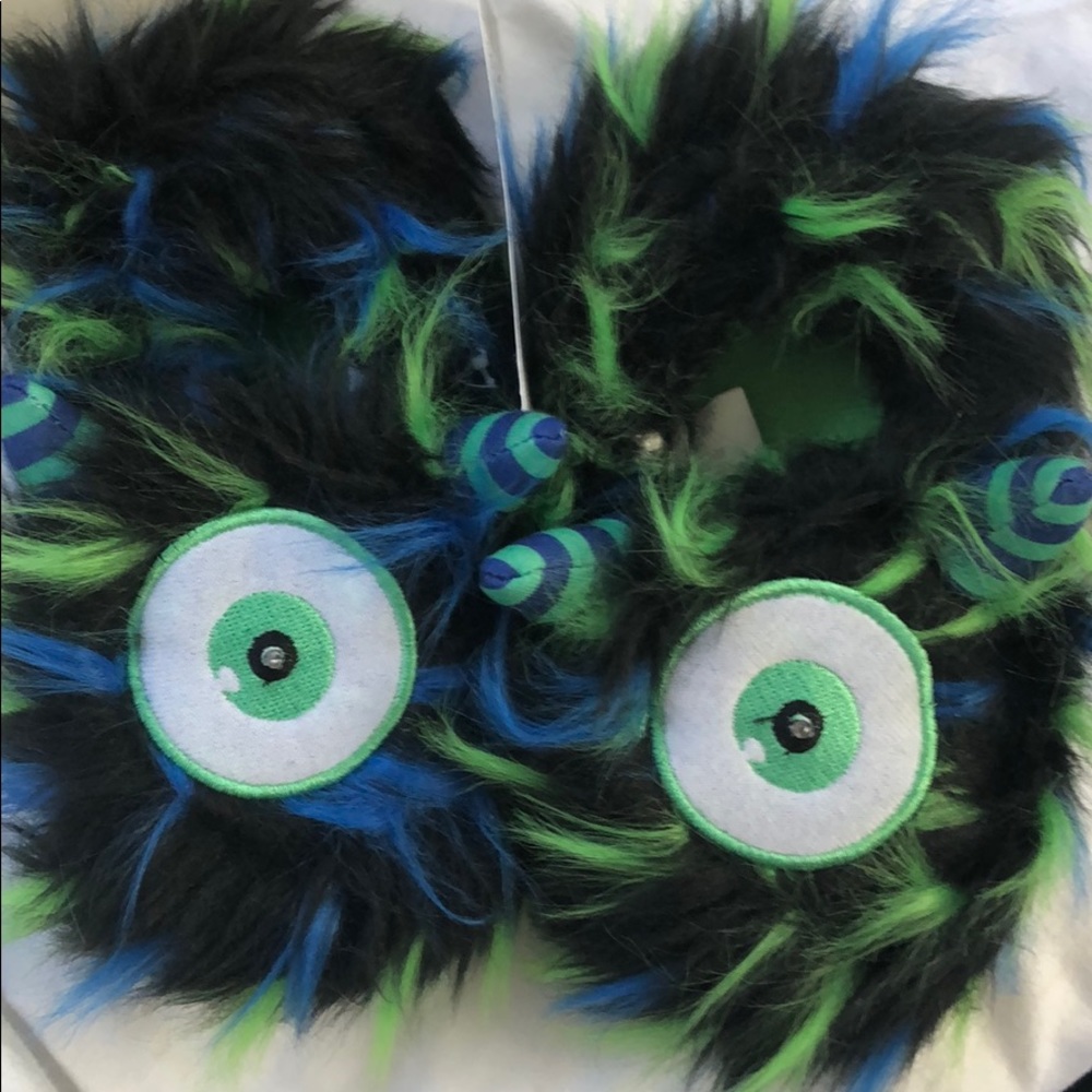 Trimfit monster slippers size 7/8